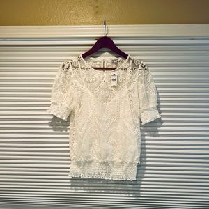 NWT Express Women’s Light Cream/White Embroidered Lace Top size small